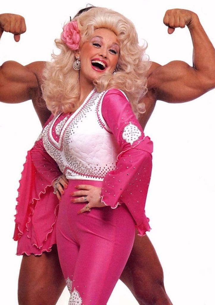 DOLLY, LA DONNA CHE SI È INVENTATA DA SOLA